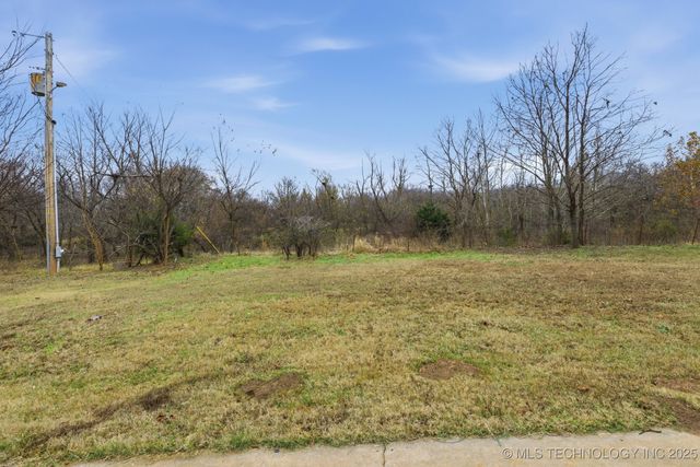 35064 W 321st Street S, Bristow, OK 74010