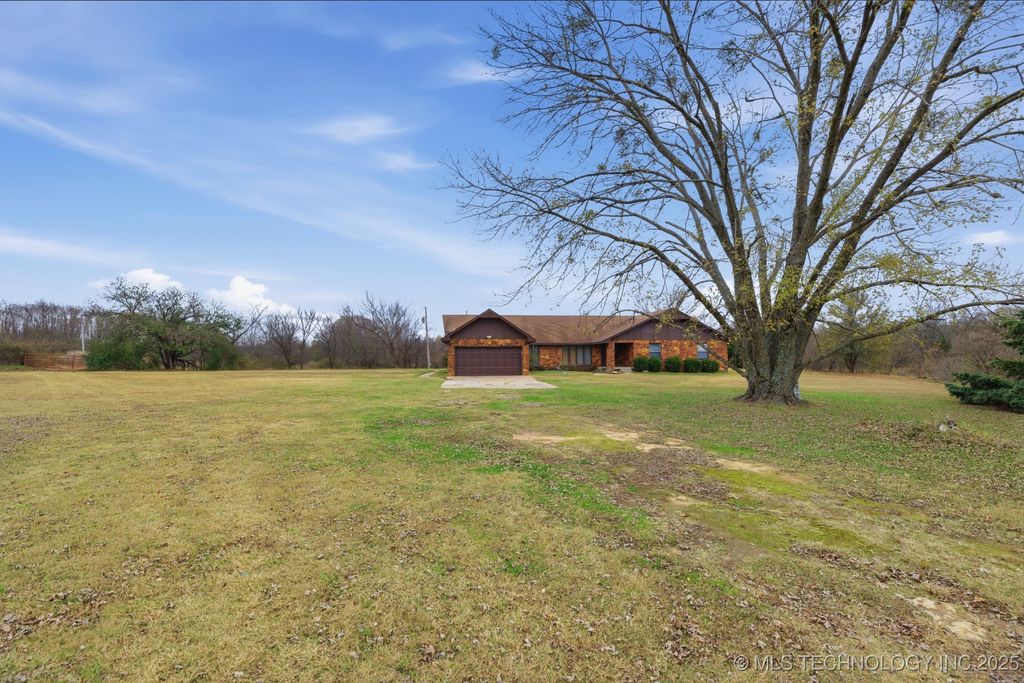 35064 W 321st Street S, Bristow, OK 74010