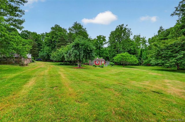 22 Indian Wells Road, Brewster, NY 10509