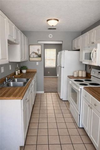 6450 River Park Drive, Riverdale, GA 30274