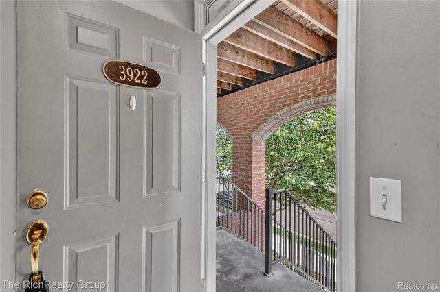 3922 Forester Boulevard, Auburn Hills, MI 48326