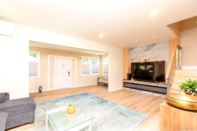 15719 13th Avenue, Whitestone, NY 11357
