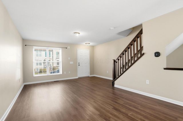 6539 Nottinghill Trail Drive, 15, Canal Winchester, OH 43110