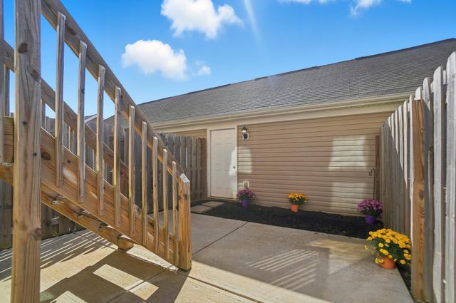 6539 Nottinghill Trail Drive, 15, Canal Winchester, OH 43110