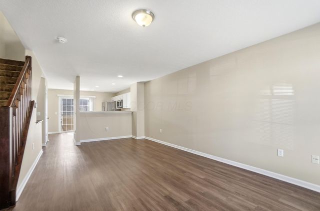 6539 Nottinghill Trail Drive, 15, Canal Winchester, OH 43110