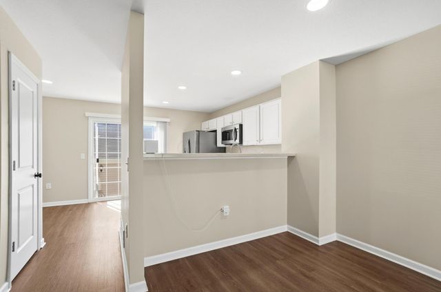 6539 Nottinghill Trail Drive, 15, Canal Winchester, OH 43110