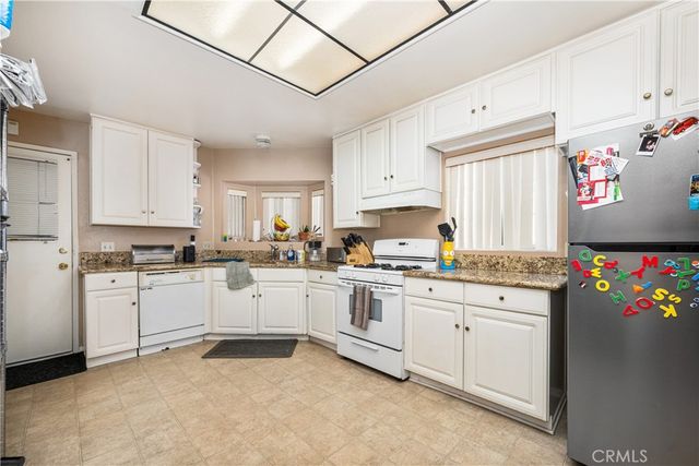 9722 Walnut Street, Bellflower, CA 90706