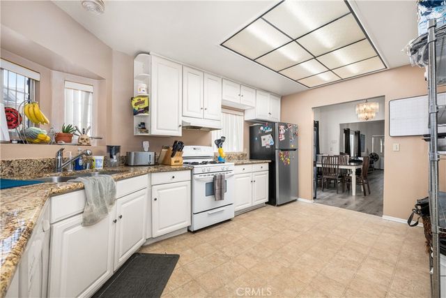 9722 Walnut Street, Bellflower, CA 90706