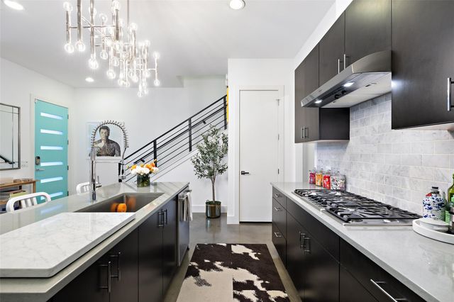 2118 Brackenridge ST 5, Austin, TX 78704