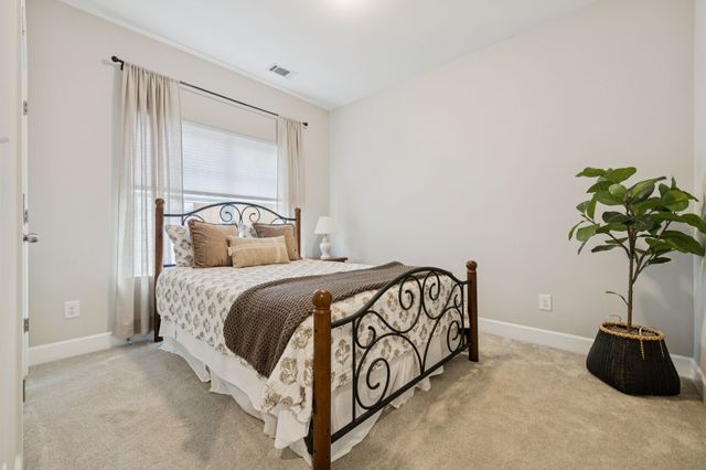 2061 Kirkwall Dr, Nolensville, TN 37135