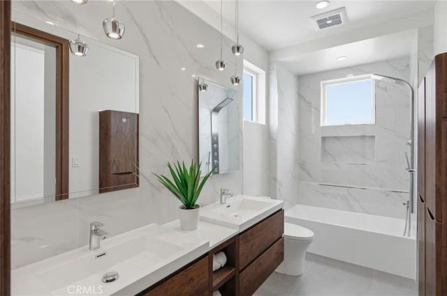 2413 CURTIS AVENUE A, Redondo Beach, CA 90278