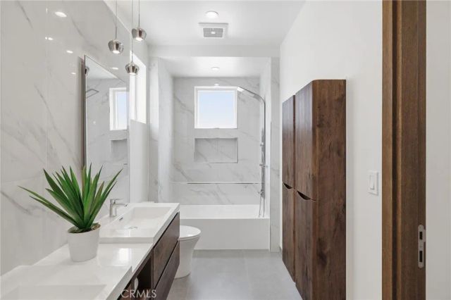 2413 CURTIS AVENUE A, Redondo Beach, CA 90278