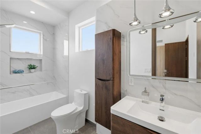 2413 CURTIS AVENUE A, Redondo Beach, CA 90278