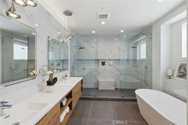 2413 CURTIS AVENUE A, Redondo Beach, CA 90278
