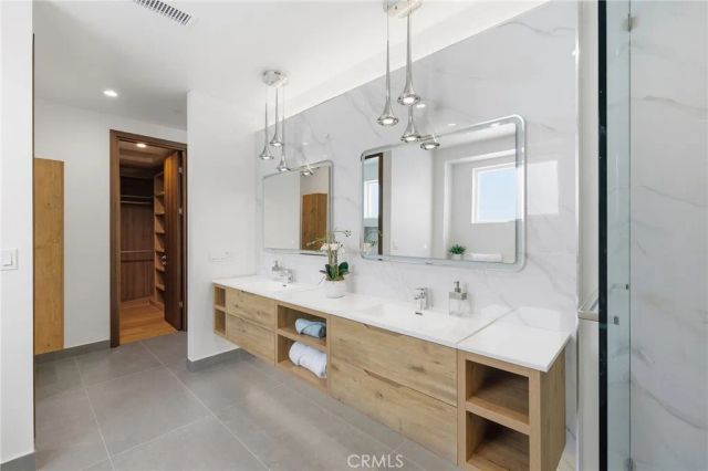 2413 CURTIS AVENUE A, Redondo Beach, CA 90278