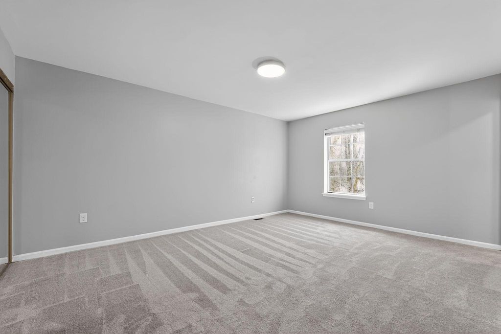 Image 21 of property listing at 1303 SHAWNEE CT, Millersville, MD 21108