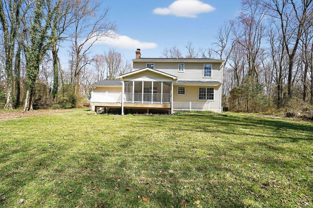 Image 47 of property listing at 1303 SHAWNEE CT, Millersville, MD 21108