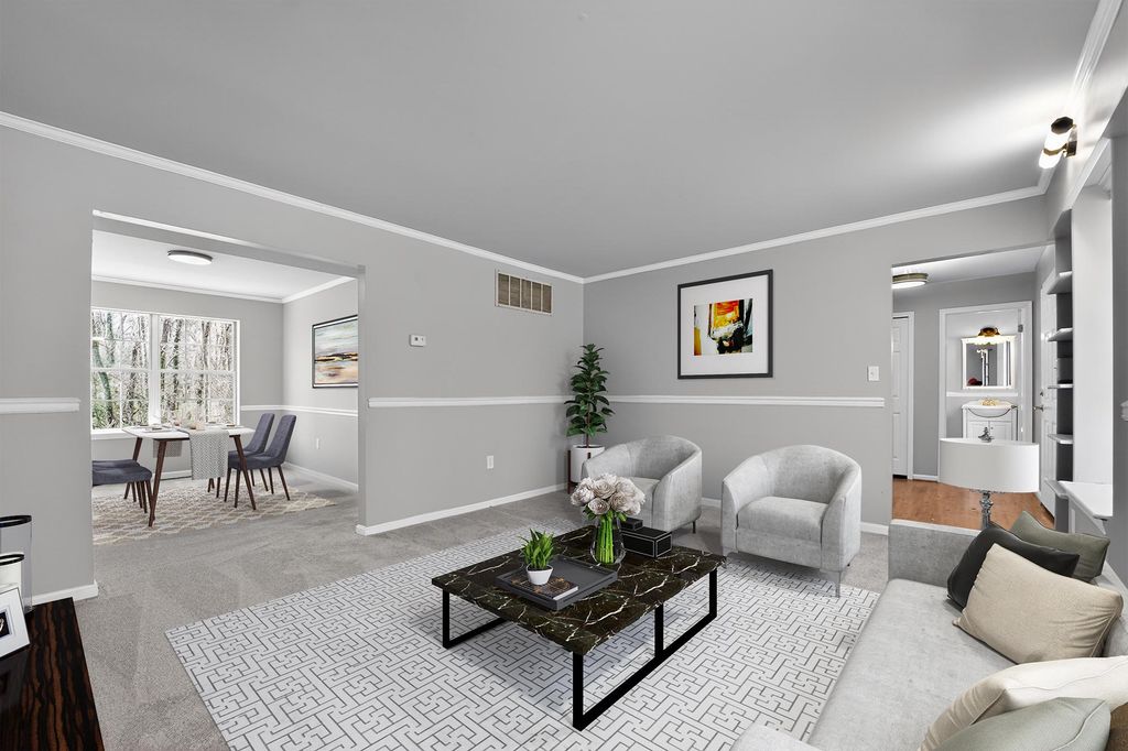 Image 9 of property listing at 1303 SHAWNEE CT, Millersville, MD 21108