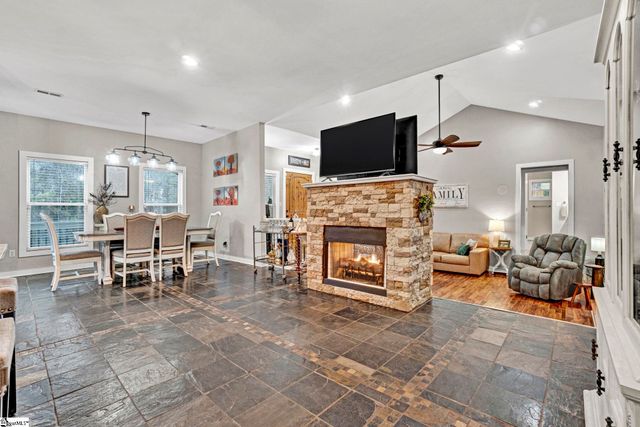 736 Three Wood Lane, Woodruff, SC 29388