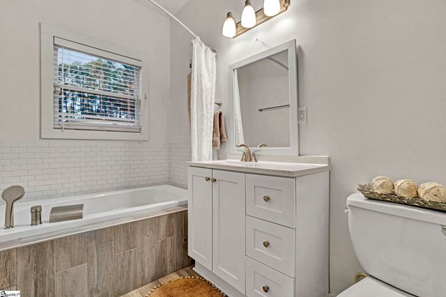 736 Three Wood Lane, Woodruff, SC 29388