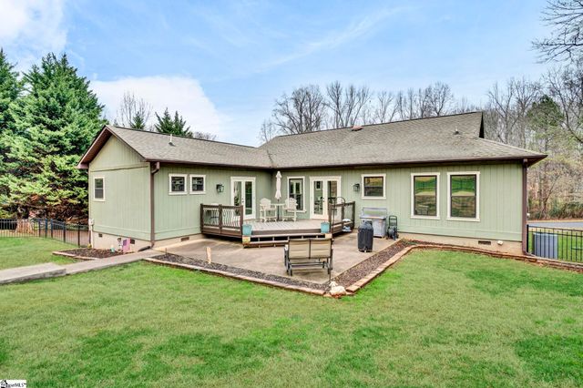 736 Three Wood Lane, Woodruff, SC 29388