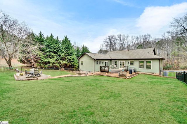 736 Three Wood Lane, Woodruff, SC 29388