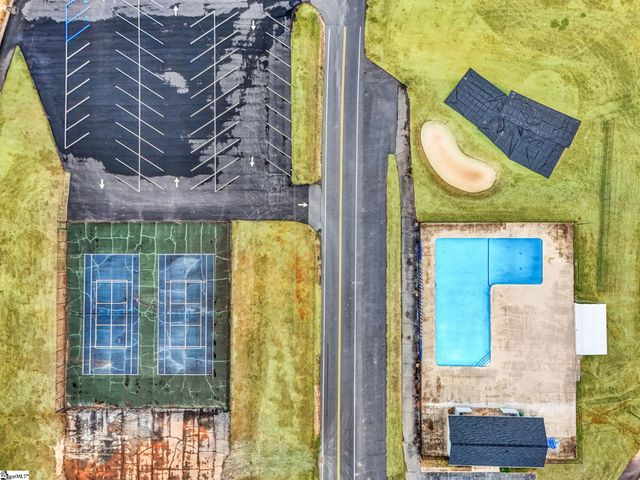 736 Three Wood Lane, Woodruff, SC 29388