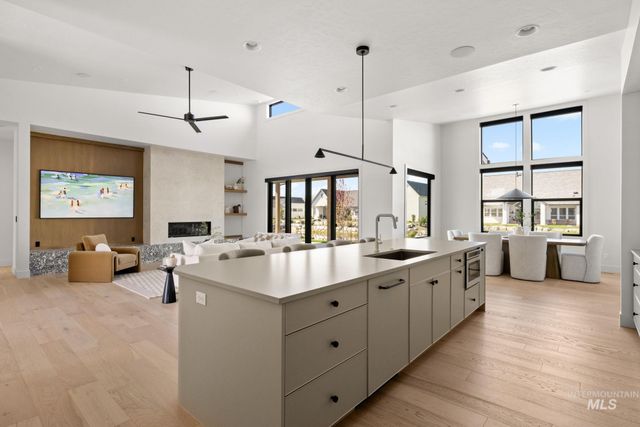 462 Founder Ave., Middleton, ID 83644