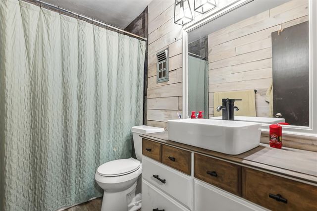 18 Eden Rock, Hilltop Lakes, TX 77871