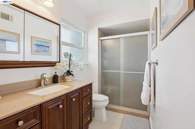 2633 Regent Rd, Livermore, CA 94550