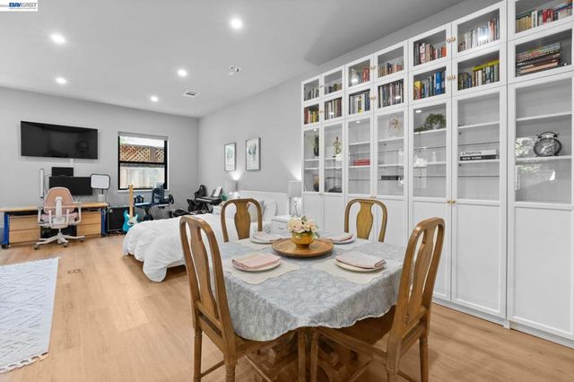 2633 Regent Rd, Livermore, CA 94550