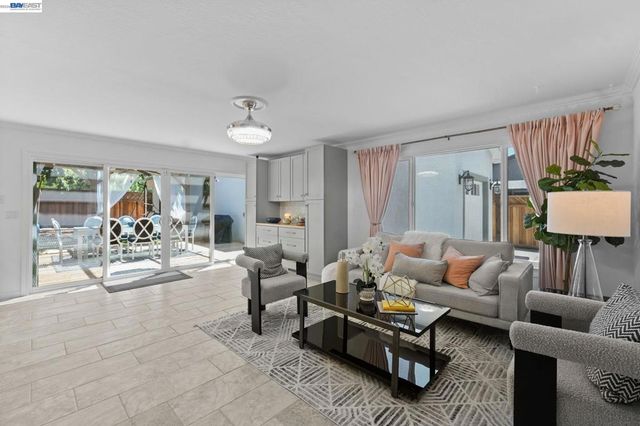 2633 Regent Rd, Livermore, CA 94550