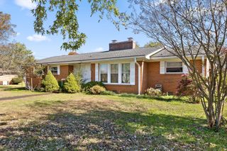 1704 Omalee Avenue, Chattanooga, TN 37411