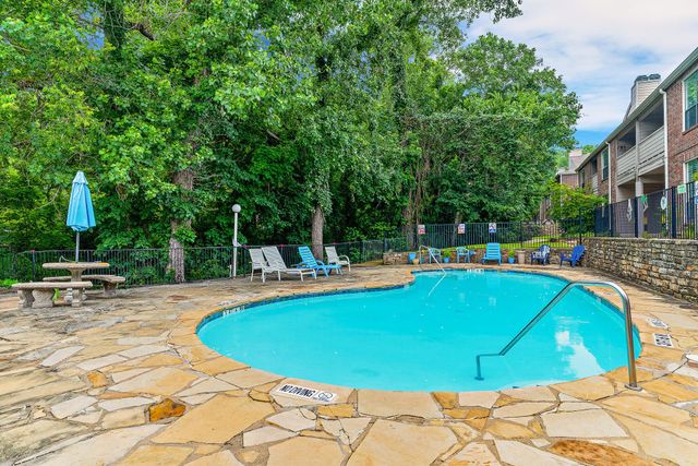 8545 Midpark Road 51, Dallas, TX 75240