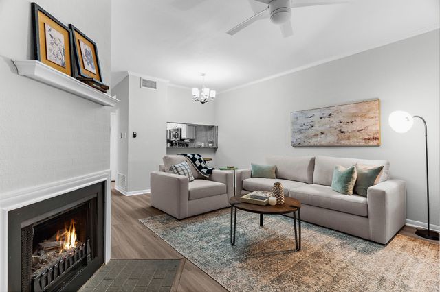 8545 Midpark Road 51, Dallas, TX 75240