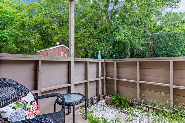 8545 Midpark Road 51, Dallas, TX 75240