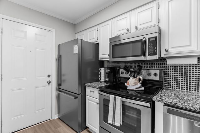 8545 Midpark Road 51, Dallas, TX 75240