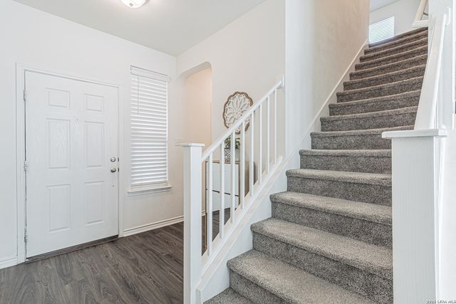 1518 OVERLOOK CV, San Antonio, TX 78245