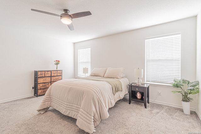 1518 OVERLOOK CV, San Antonio, TX 78245