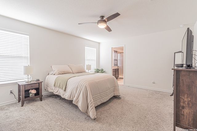 1518 OVERLOOK CV, San Antonio, TX 78245