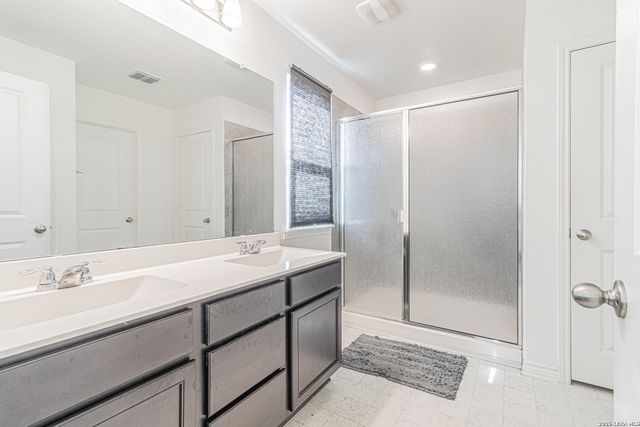 1518 OVERLOOK CV, San Antonio, TX 78245