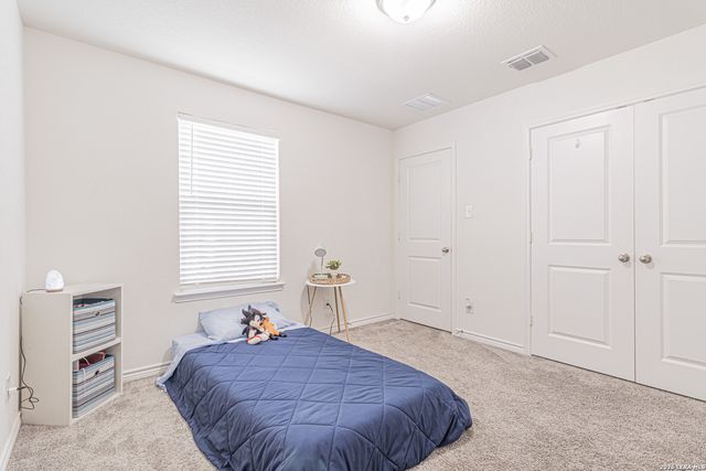 1518 OVERLOOK CV, San Antonio, TX 78245