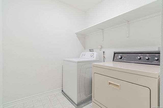 1518 OVERLOOK CV, San Antonio, TX 78245