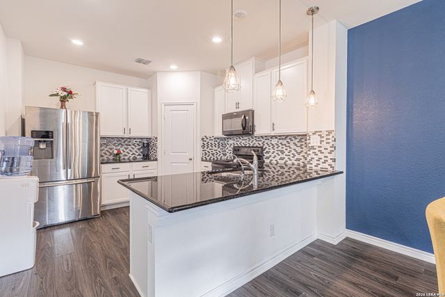 1518 OVERLOOK CV, San Antonio, TX 78245