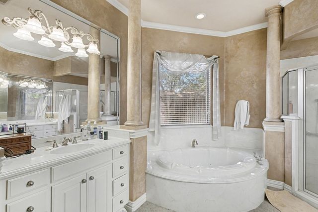 3808 Park Flower Court, Arlington, TX 76017