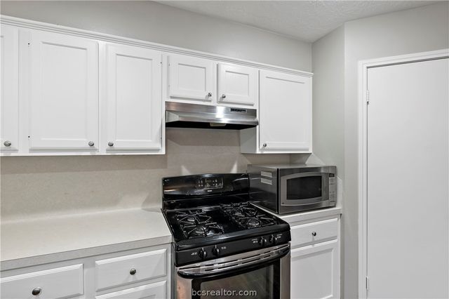 1412 Richland Court S, College Station, TX 77845