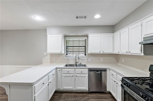 1412 Richland Court S, College Station, TX 77845