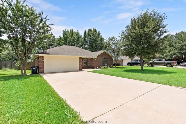 1412 Richland Court S, College Station, TX 77845