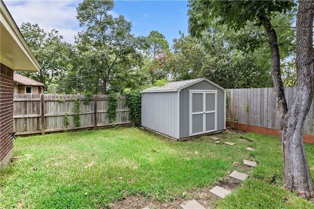 1412 Richland Court S, College Station, TX 77845