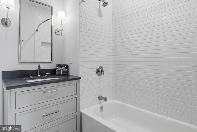 8623 GERMANTOWN UNIT 203 AVE, Philadelphia, PA 19118